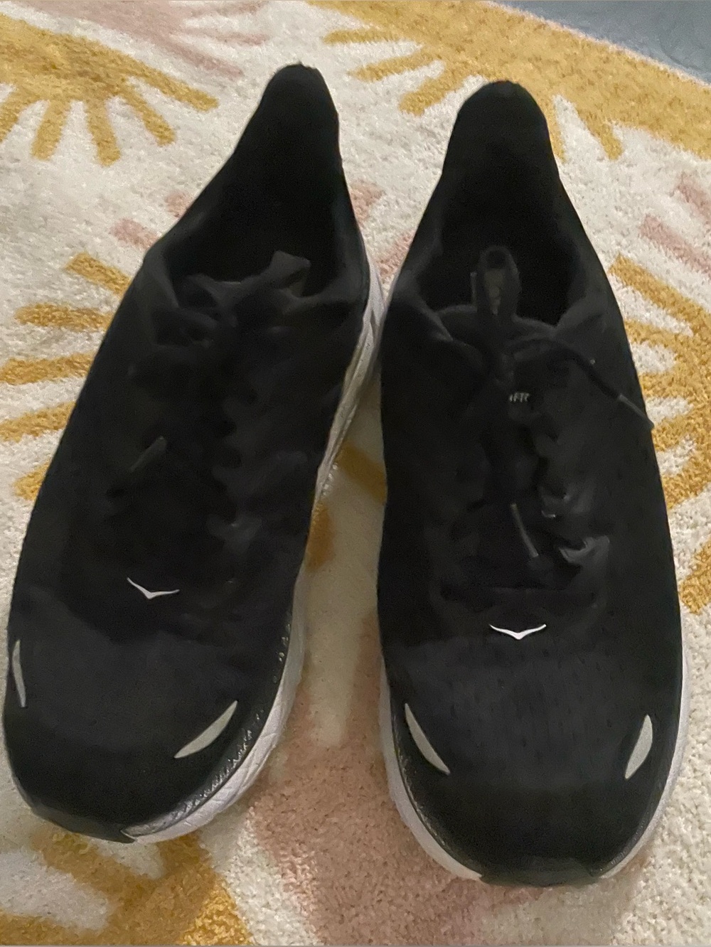HOKA Clifton 8 Men’s Running Shoes Black/White Size 8.5